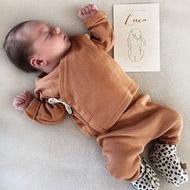 geboortekaartje met koperfolie baby lijntekening minimalistisch jongen